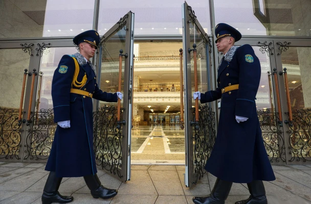 Класковский: В окружении «больших хищников» Лукашенко сегодня чувствует себя «зайчишкой»